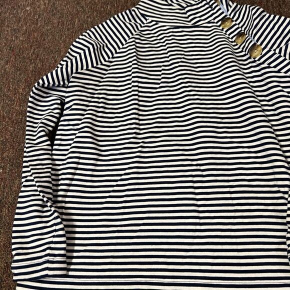 Vineyard vines small striped blouse - Picture 3 of 6